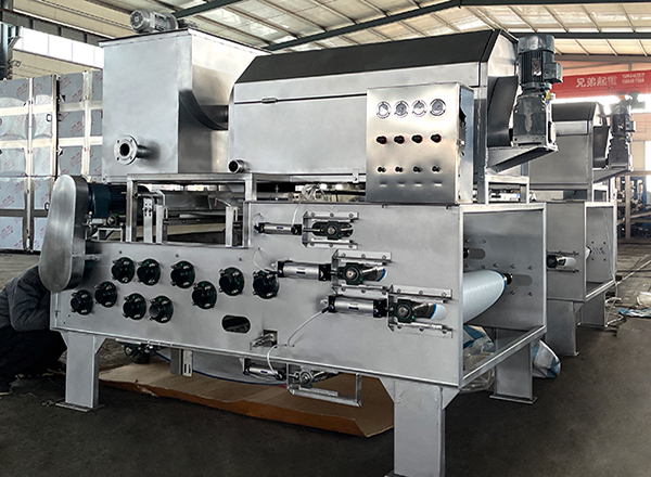 博宇環保-轉鼓式濃縮脫水一體機.jpg 博宇環保-轉鼓式濃縮脫水一體機.jpg